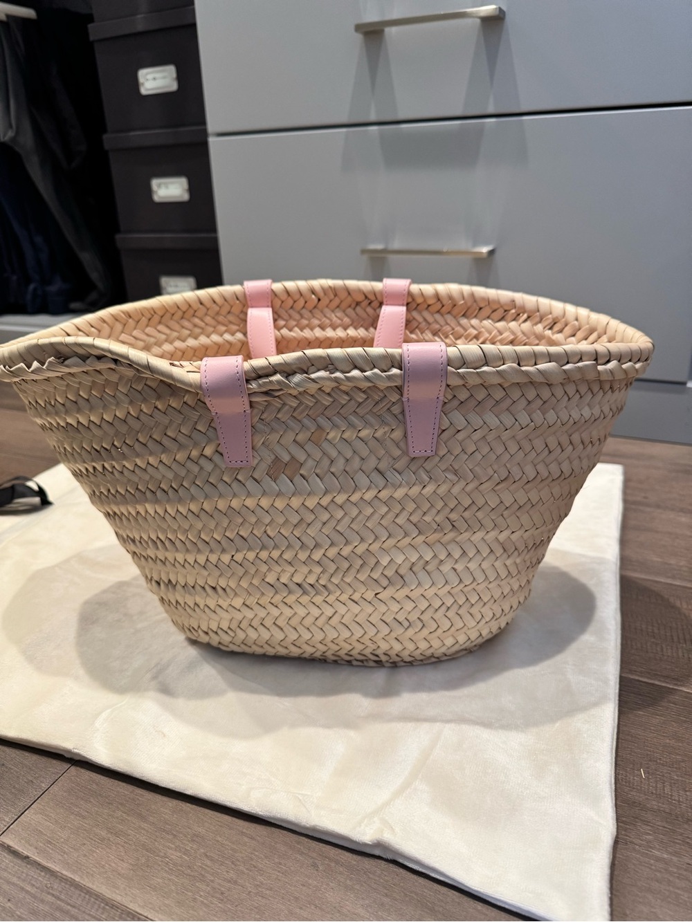 Celine Natural Straw Tote with Pink Leather Trim - Picture 2 of 8